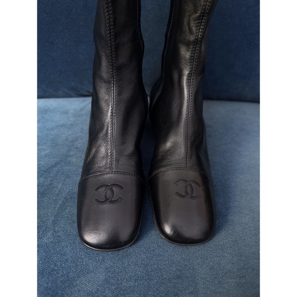Chanel Vintage Interlocking CC Logo Y2K Black Leather Boots Size 6B - Picture 5 of 13